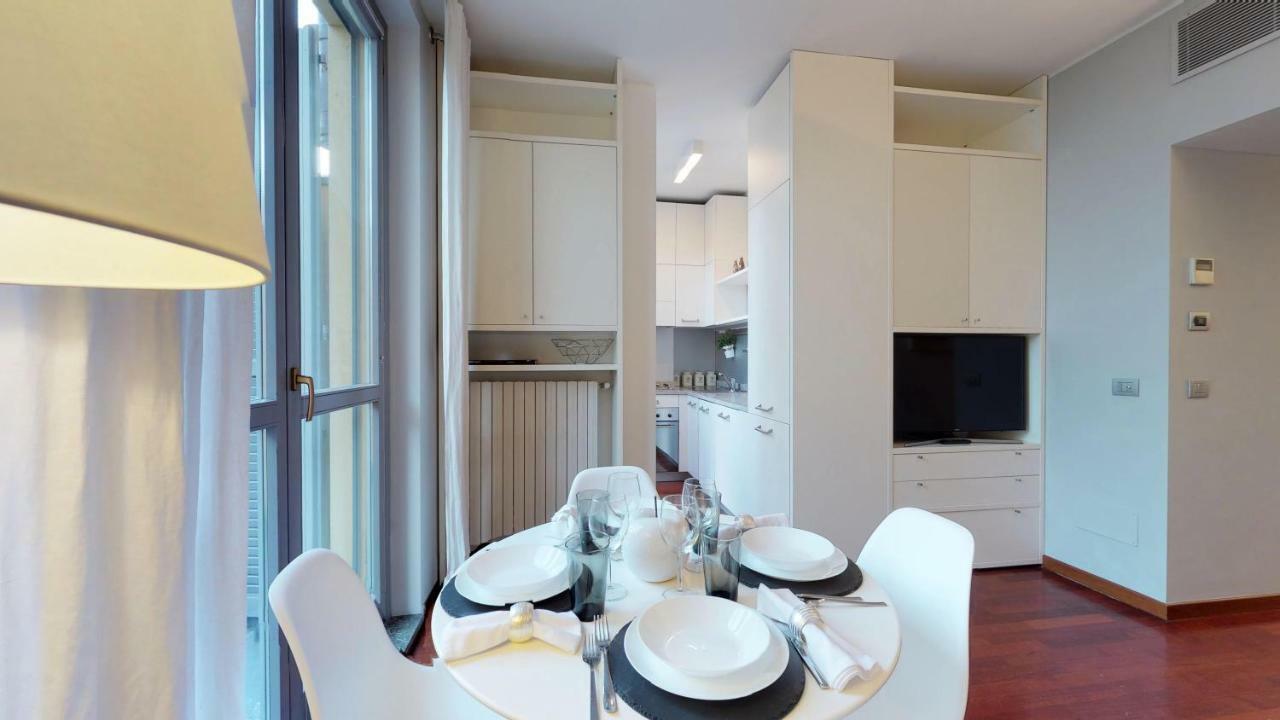 Appartement Design Near Duomo Square Milan